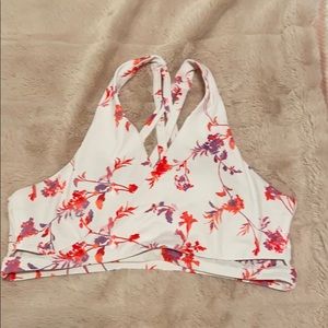 Fabletics crossover bra